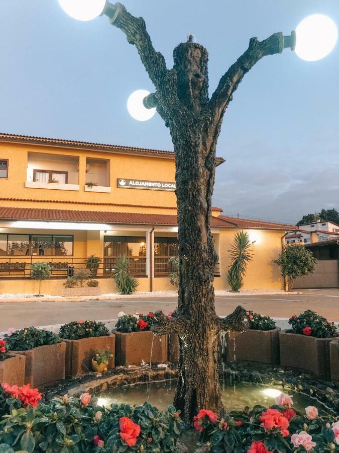 וילה נובה דה פויארס Alojamento Restaurante Dom Dinis מראה חיצוני תמונה